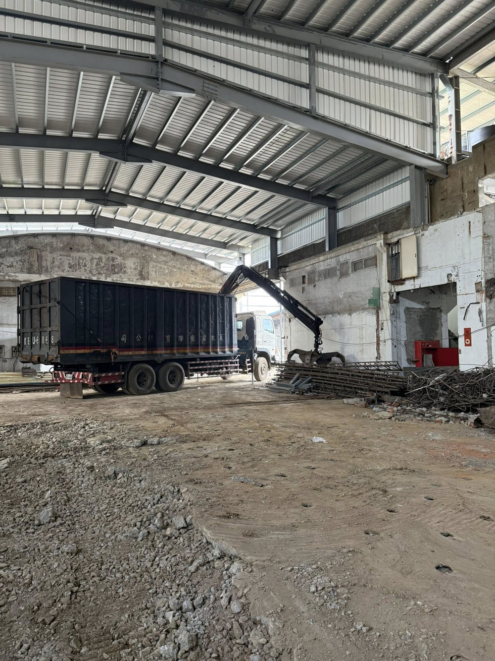 新北廠房鐵件與鋼筋廢料清運
