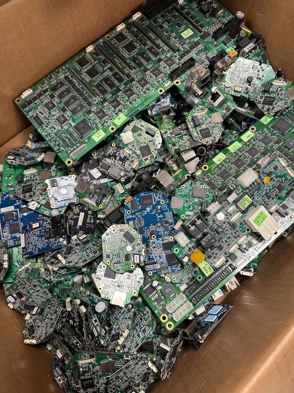 電子零件回收實績08